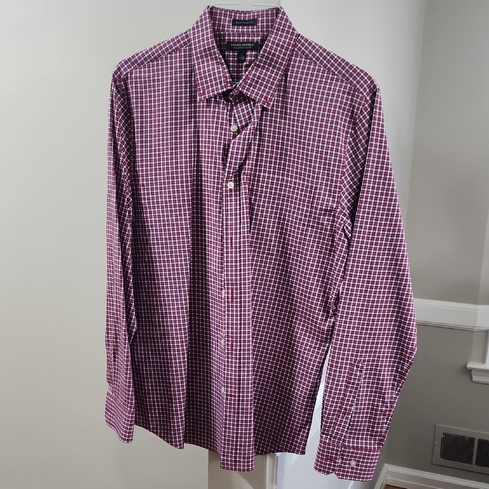 NWOT Banana Republic Men's Burgundy and White Checked Dress Shirt